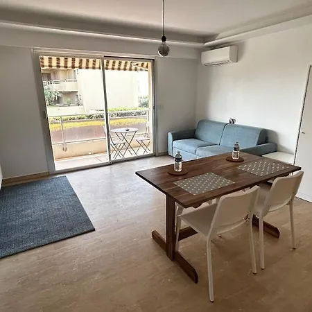 Juan-les-pins A 50m 昂蒂布