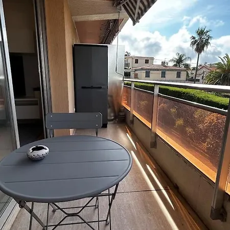 Juan-les-pins A 50m