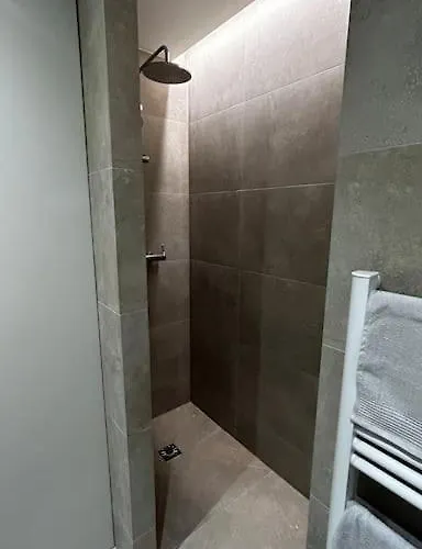 Juan-les-pins A 50m Lejlighed *